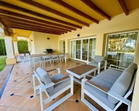Rynek wtórny - Villa - Estepona - Estepona Centro