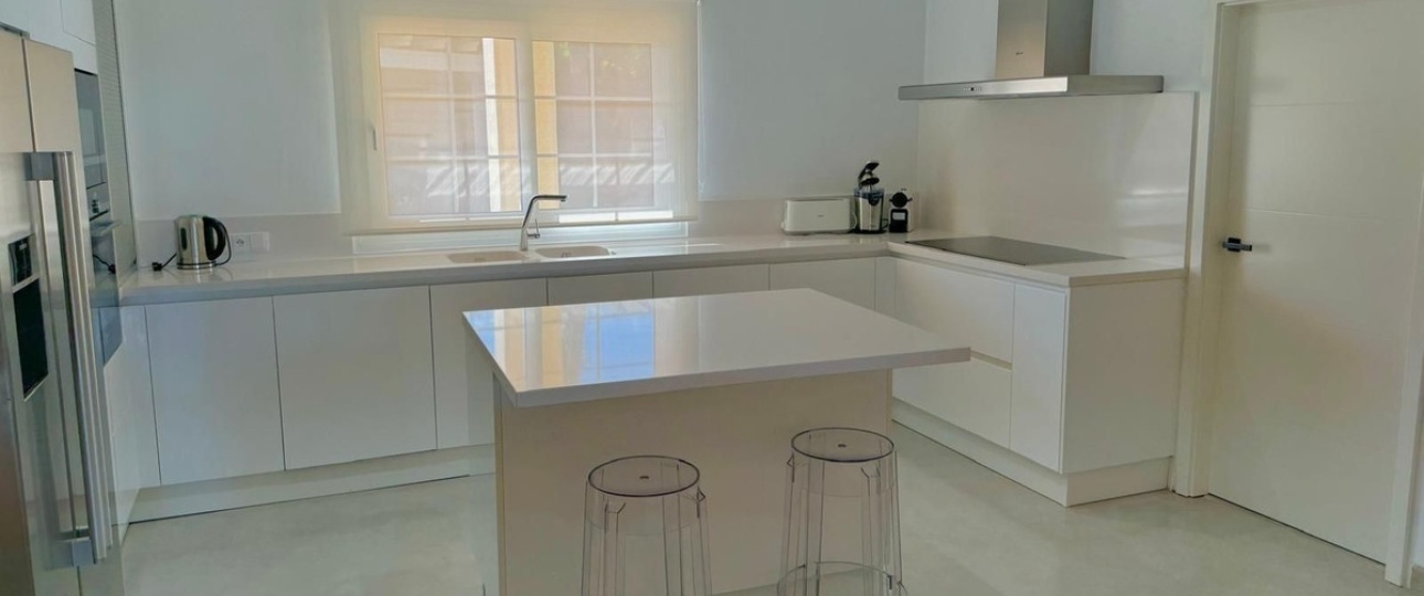 Rynek wtórny - Villa - Estepona - Estepona Centro