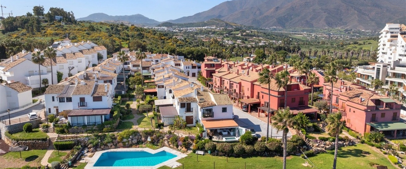 Rynek wtórny - Villa - Estepona - Estepona Centro