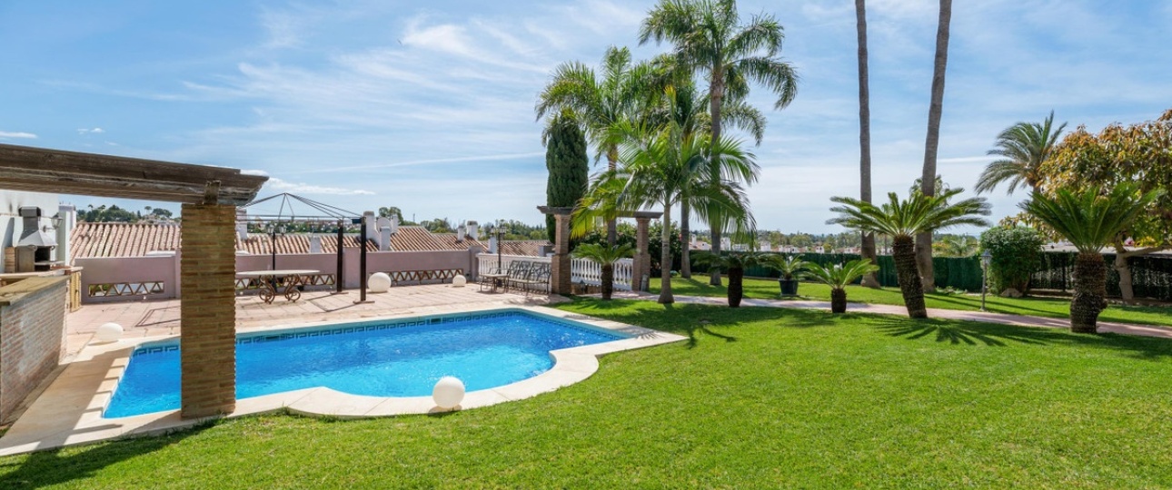 Rynek wtórny - Villa - Estepona - Estepona Centro