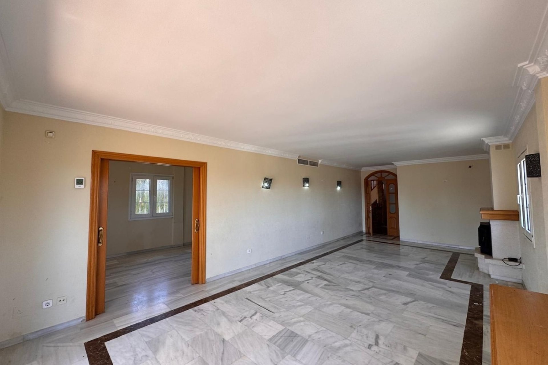 Rynek wtórny - Villa - Estepona - Estepona Centro