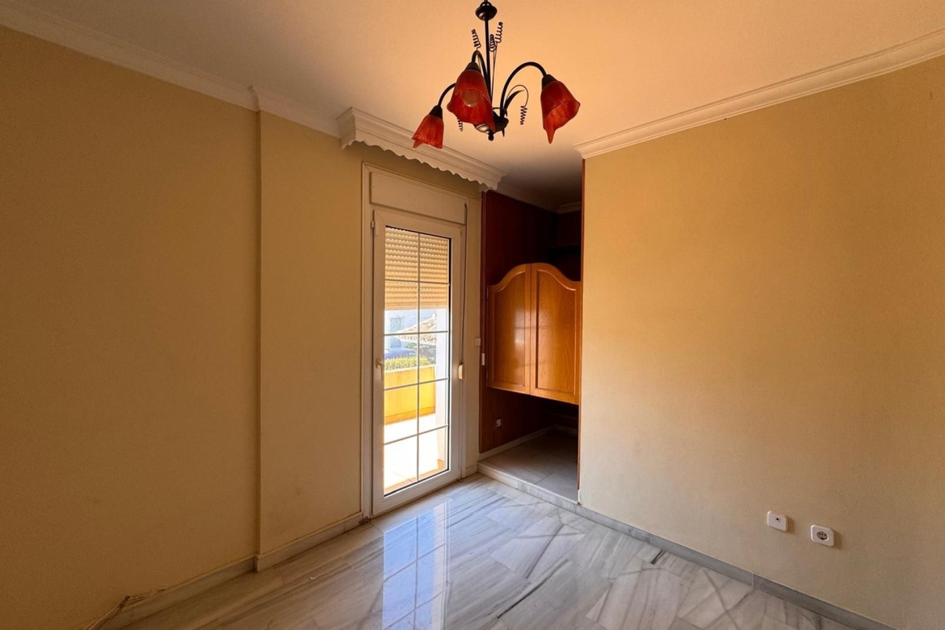 Rynek wtórny - Villa - Estepona - Estepona Centro