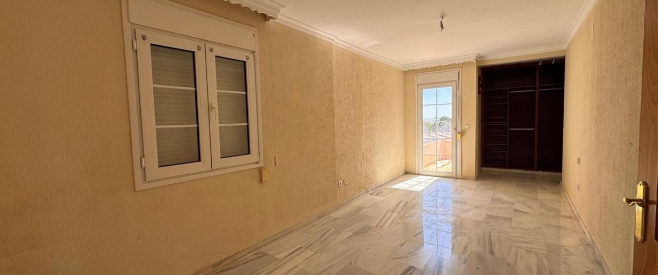 Rynek wtórny - Villa - Estepona - Estepona Centro