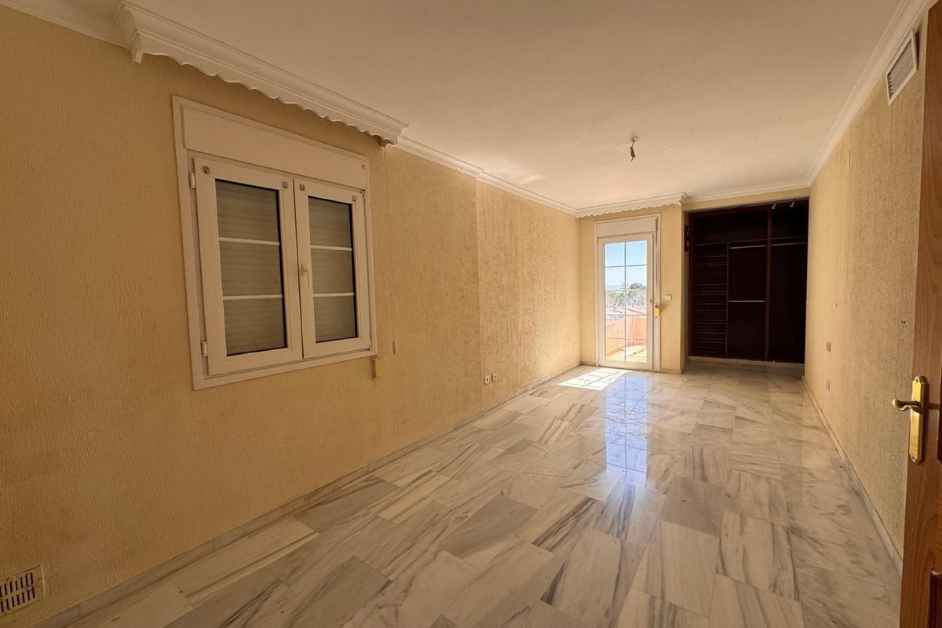 Rynek wtórny - Villa - Estepona - Estepona Centro