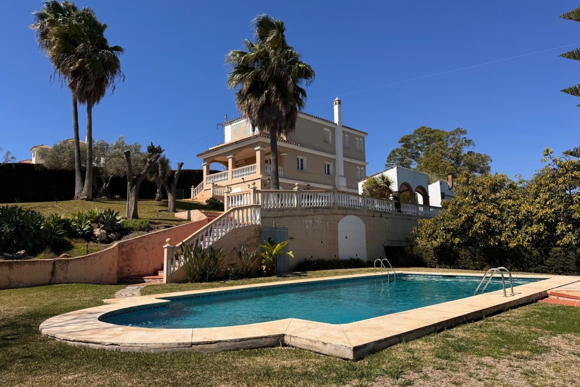 Rynek wtórny - Villa - Estepona - Estepona Centro