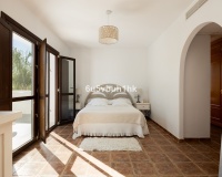 Rynek wtórny - Villa - Estepona - Estepona Centro