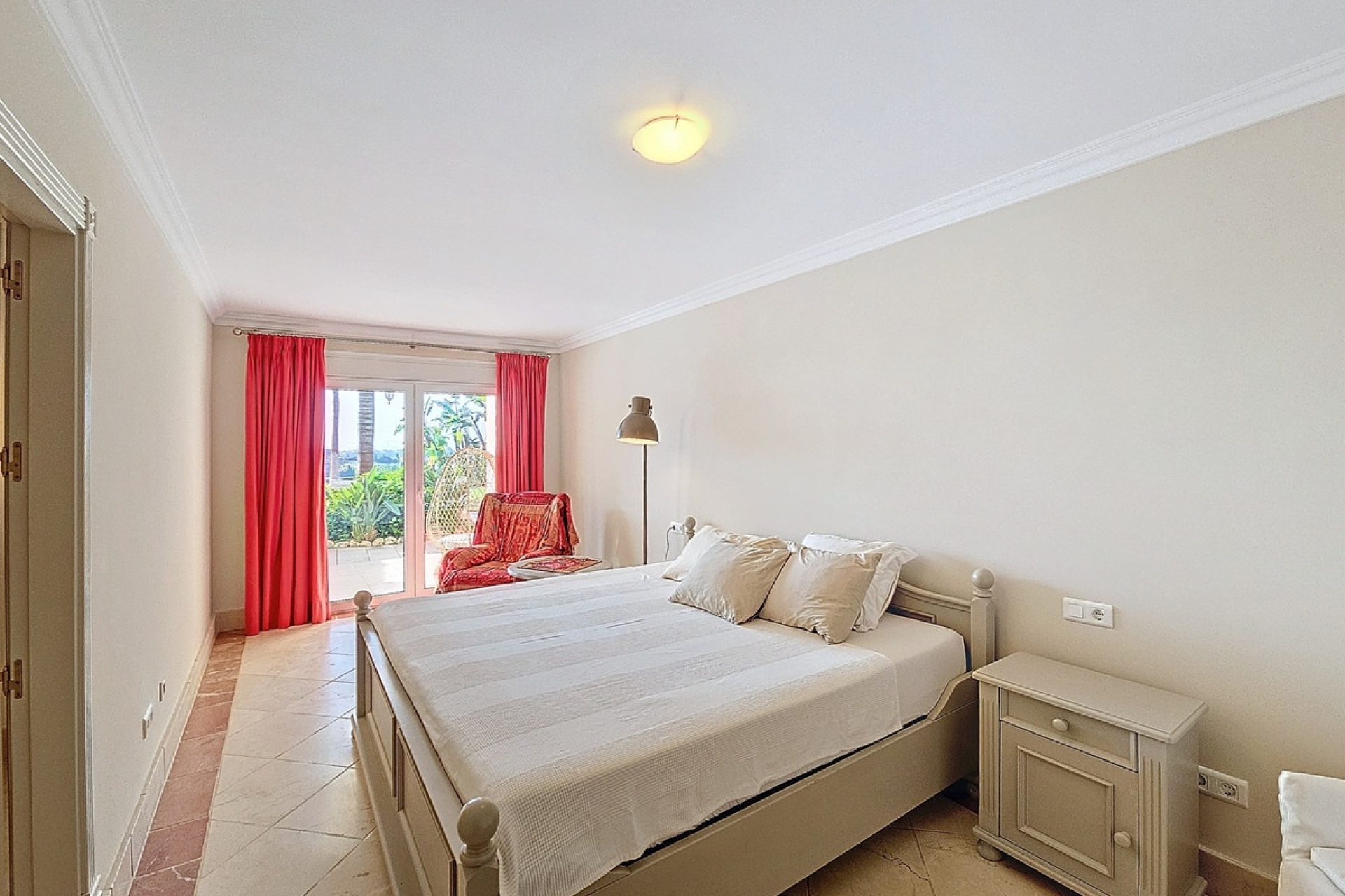 Rynek wtórny - Villa - Estepona - Estepona Centro