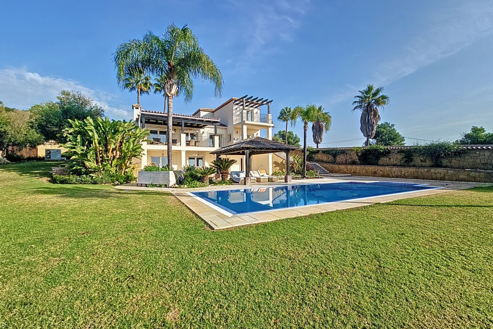 Rynek wtórny - Villa - Estepona - Estepona Centro