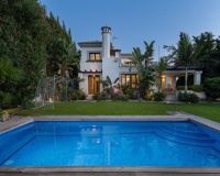 Rynek wtórny - Villa - Estepona - Estepona Centro