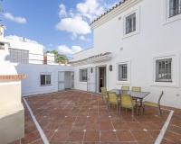 Rynek wtórny - Villa - Estepona - Estepona Centro
