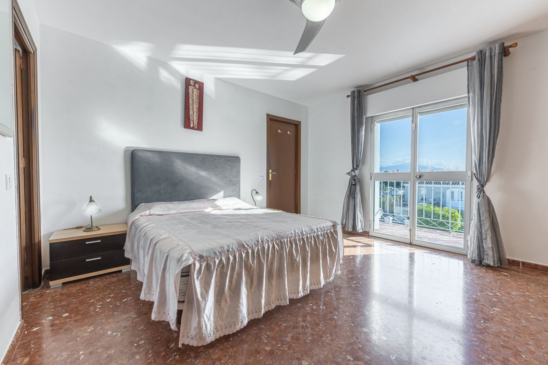 Rynek wtórny - Villa - Estepona - Estepona Centro