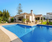 Rynek wtórny - Villa - Estepona - Estepona Centro