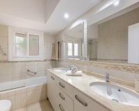 Rynek wtórny - Villa - Estepona - Estepona Centro
