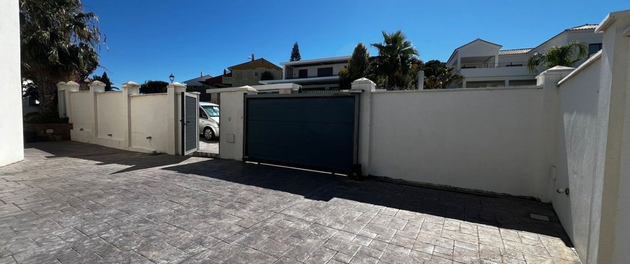 Rynek wtórny - Villa - Estepona - Estepona Centro