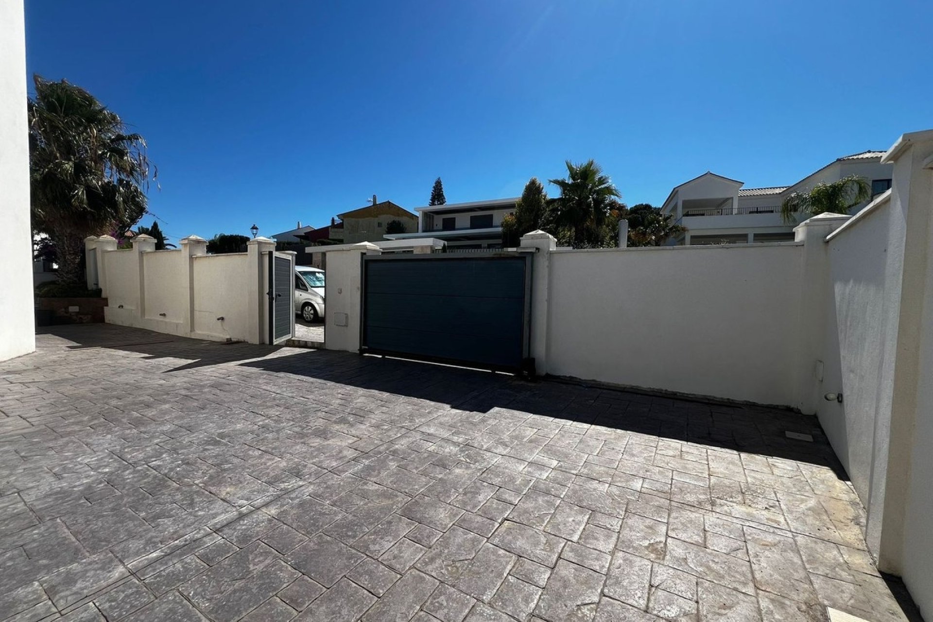 Rynek wtórny - Villa - Estepona - Estepona Centro