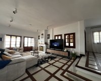 Rynek wtórny - Villa - Estepona - Estepona Centro