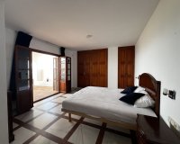 Rynek wtórny - Villa - Estepona - Estepona Centro