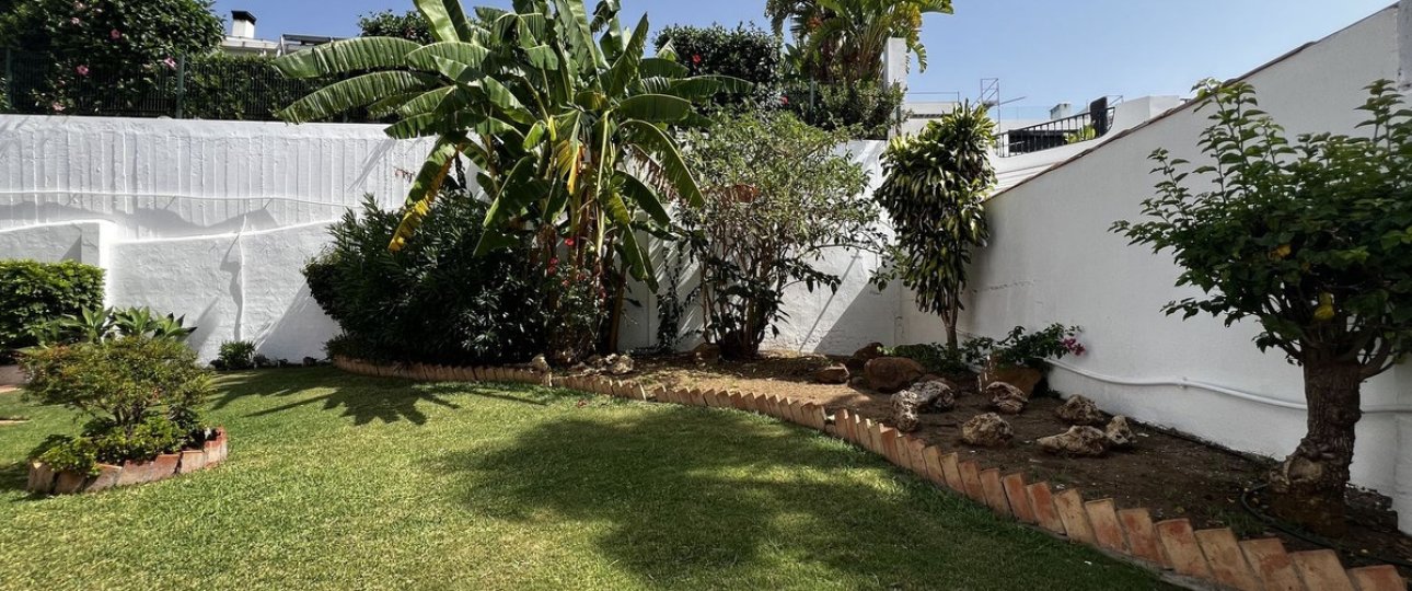 Rynek wtórny - Villa - Estepona - Estepona Centro