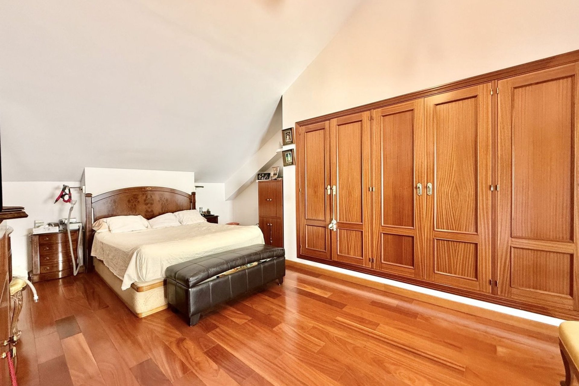 Rynek wtórny - Villa - Estepona - Estepona Centro