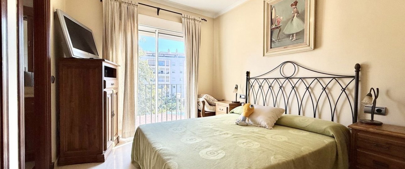 Rynek wtórny - Villa - Estepona - Estepona Centro