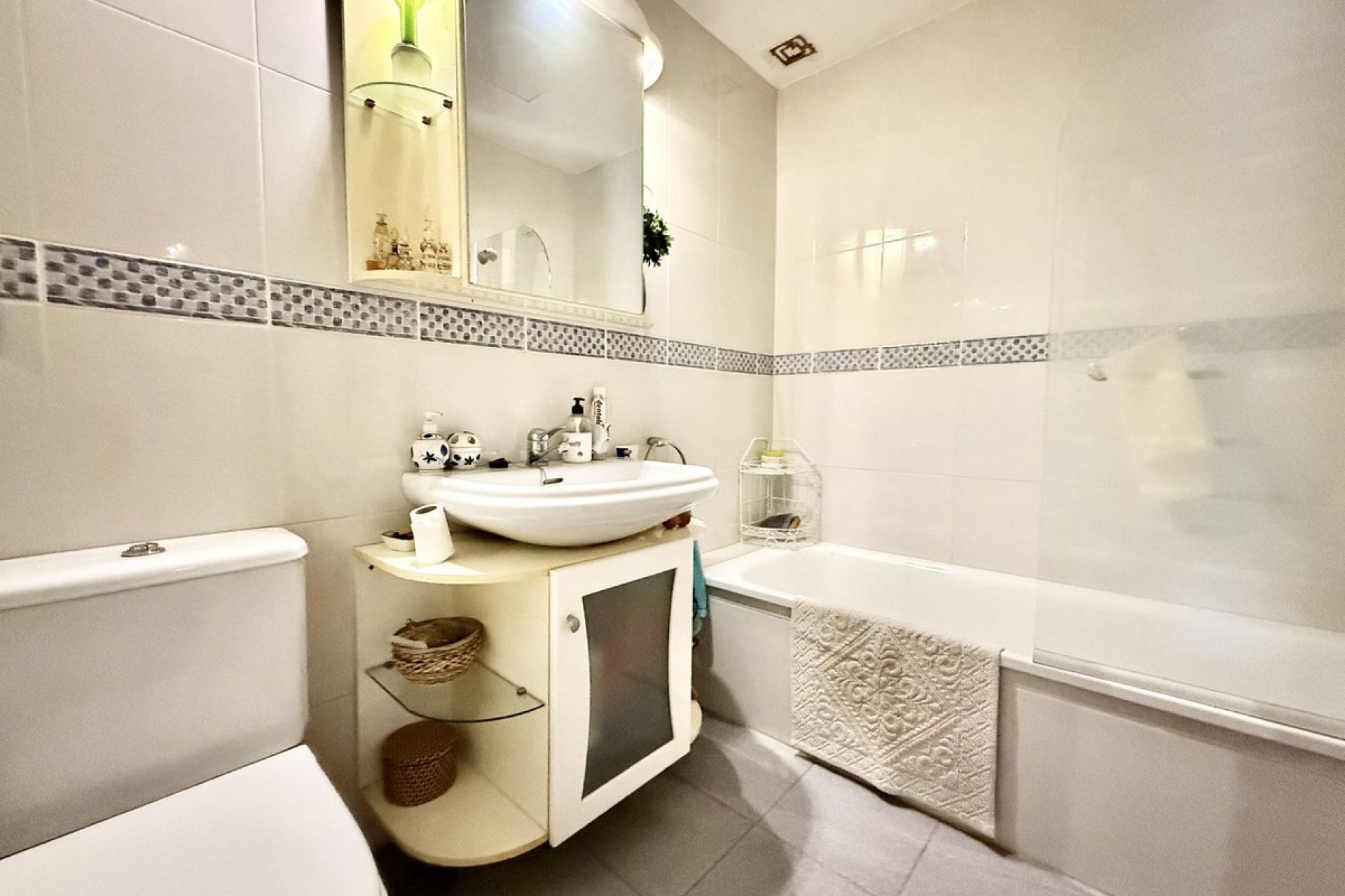 Rynek wtórny - Villa - Estepona - Estepona Centro