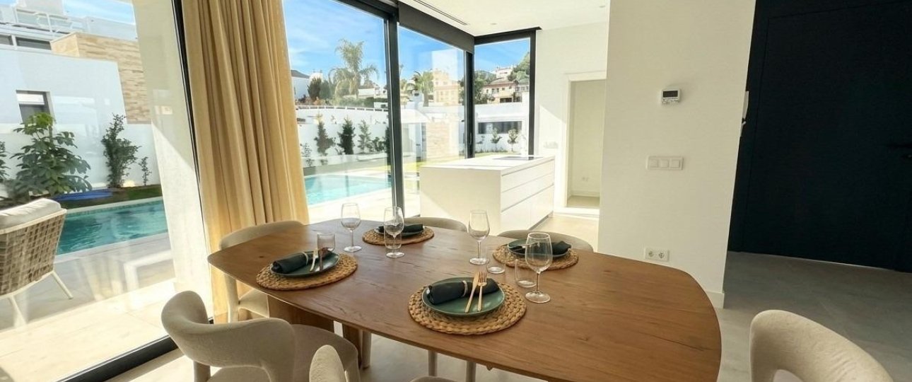 Rynek wtórny - Villa - Estepona - Estepona Centro