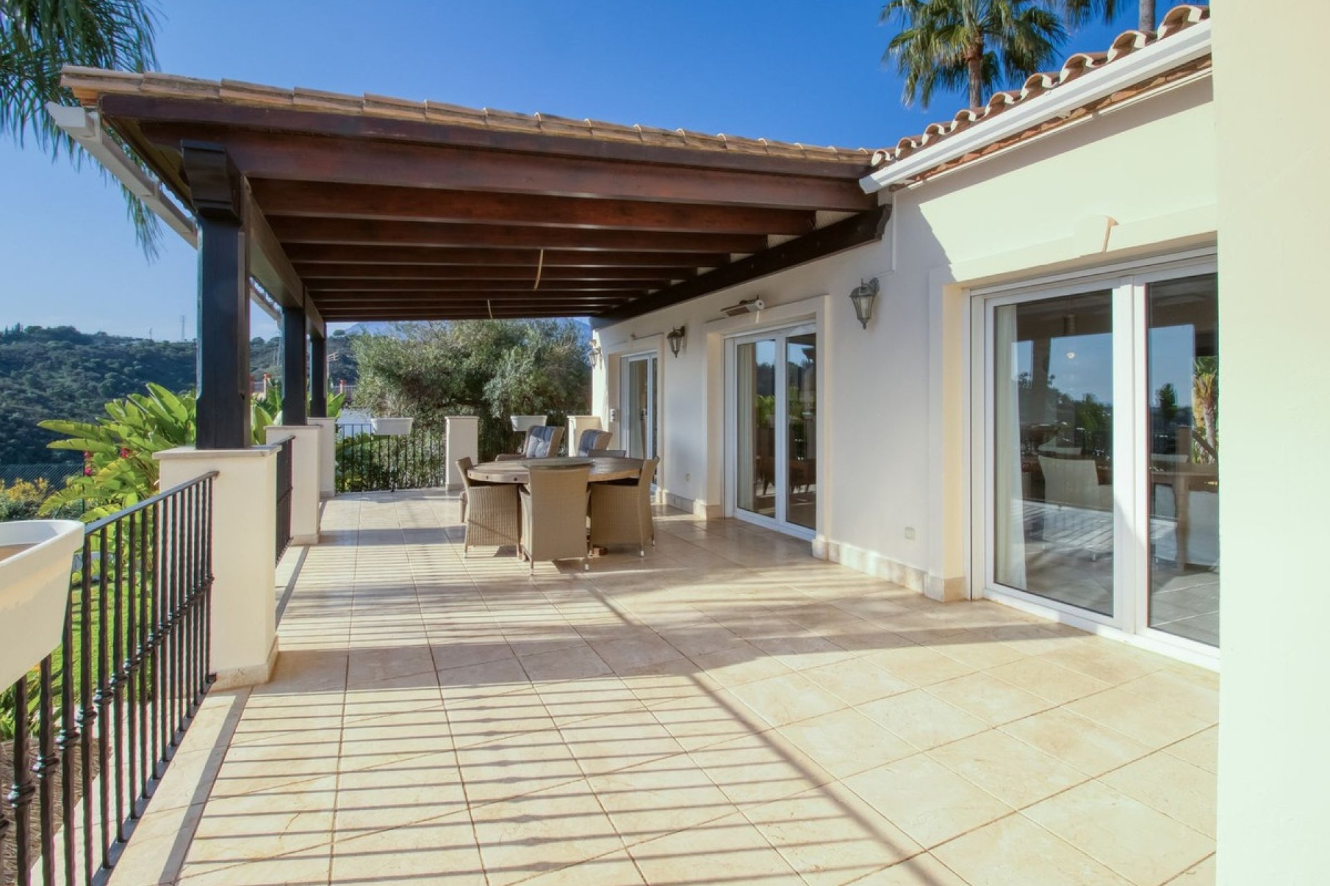 Rynek wtórny - Villa - Estepona - Estepona Centro