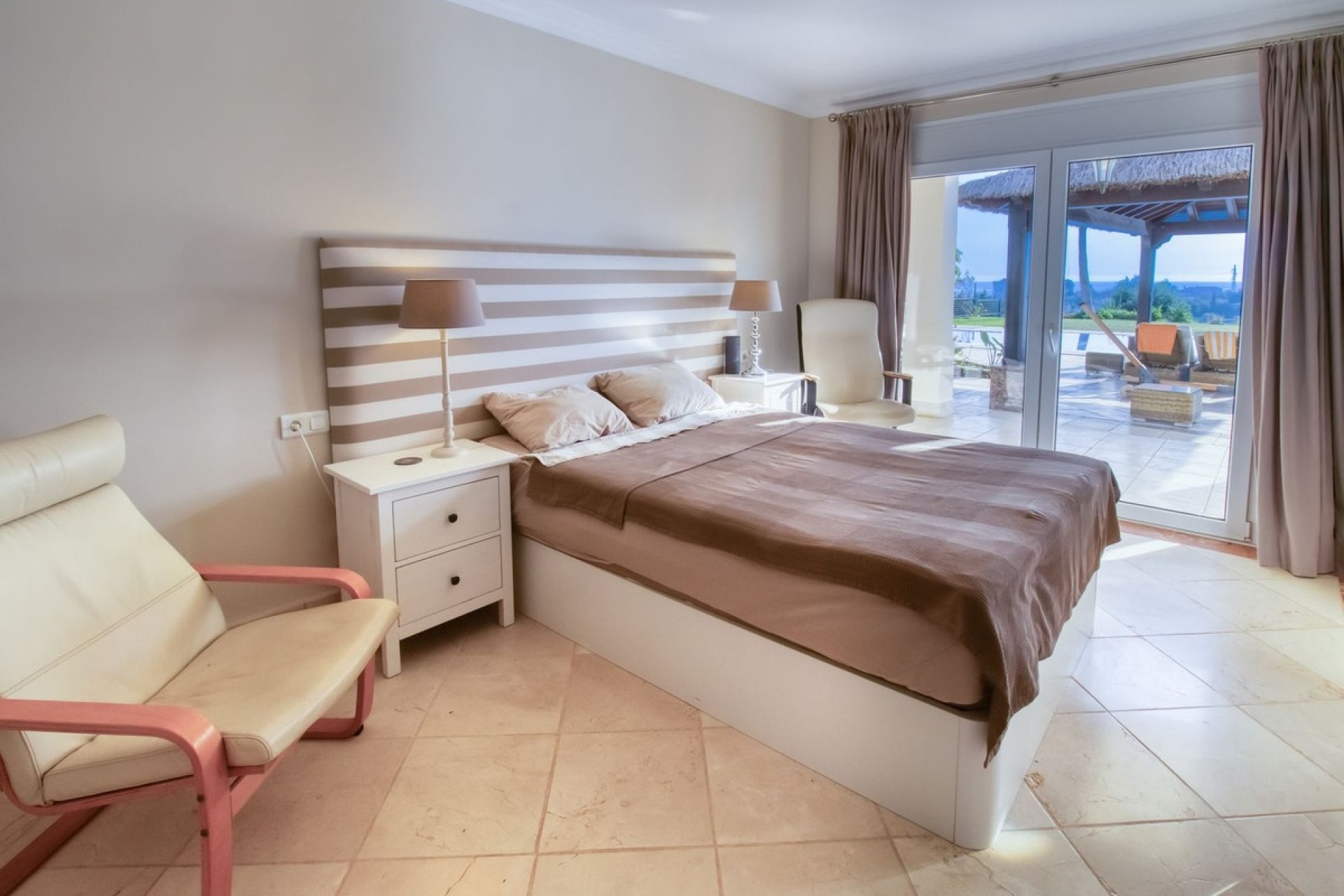 Rynek wtórny - Villa - Estepona - Estepona Centro