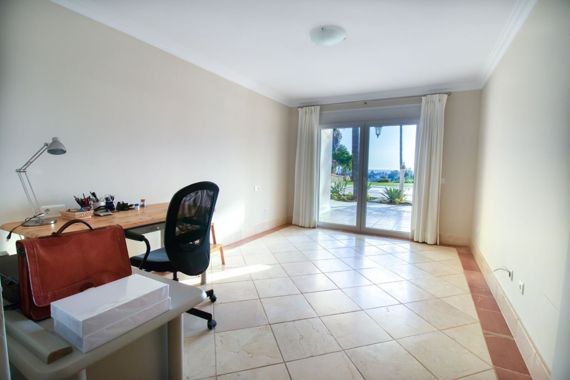 Rynek wtórny - Villa - Estepona - Estepona Centro