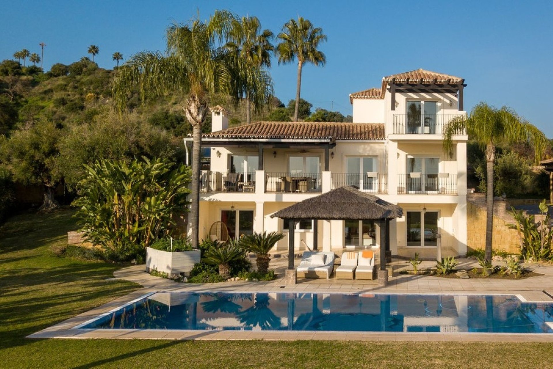 Rynek wtórny - Villa - Estepona - Estepona Centro