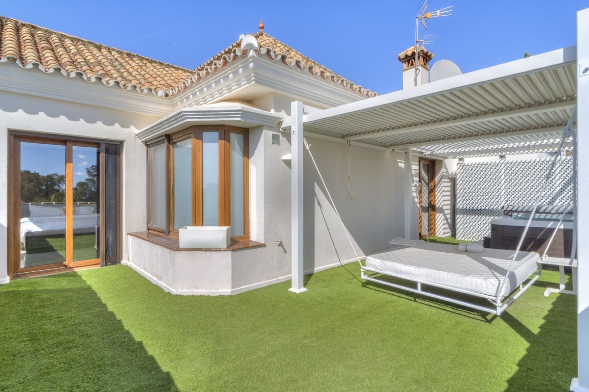 Rynek wtórny - Villa - Estepona - Estepona Centro