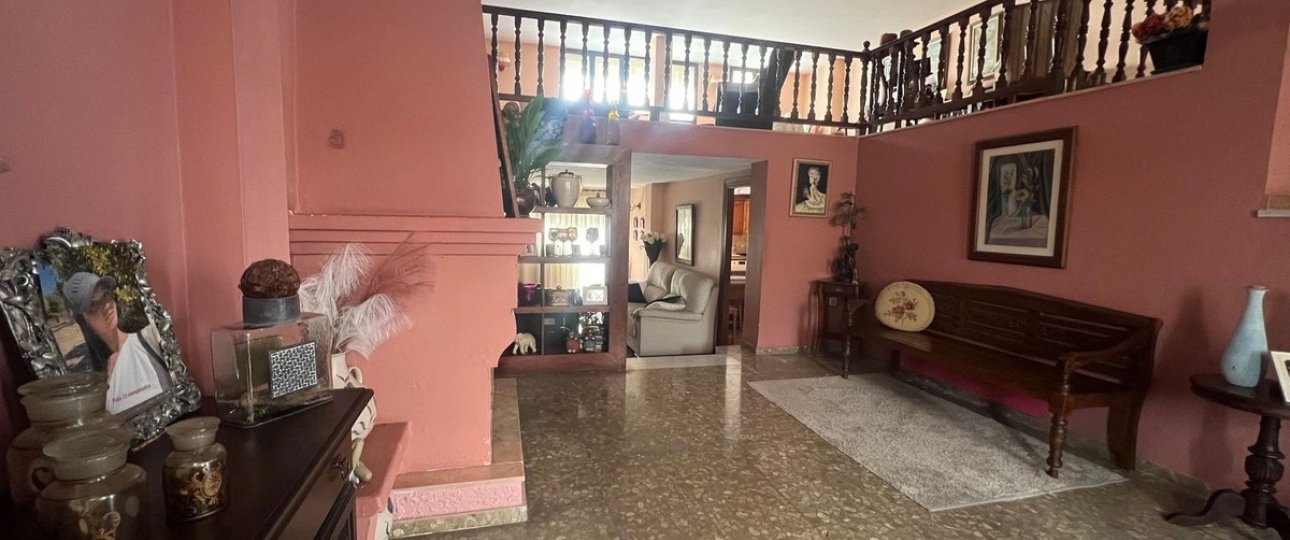 Rynek wtórny - Villa - Estepona - Estepona Centro