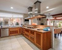 Rynek wtórny - Villa - Estepona - New Golden Mile