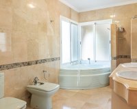 Rynek wtórny - Villa - Estepona - New Golden Mile