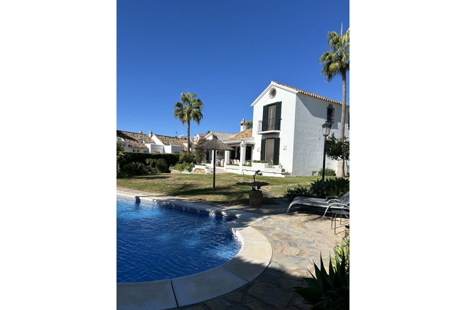 Rynek wtórny - Villa - Estepona - New Golden Mile