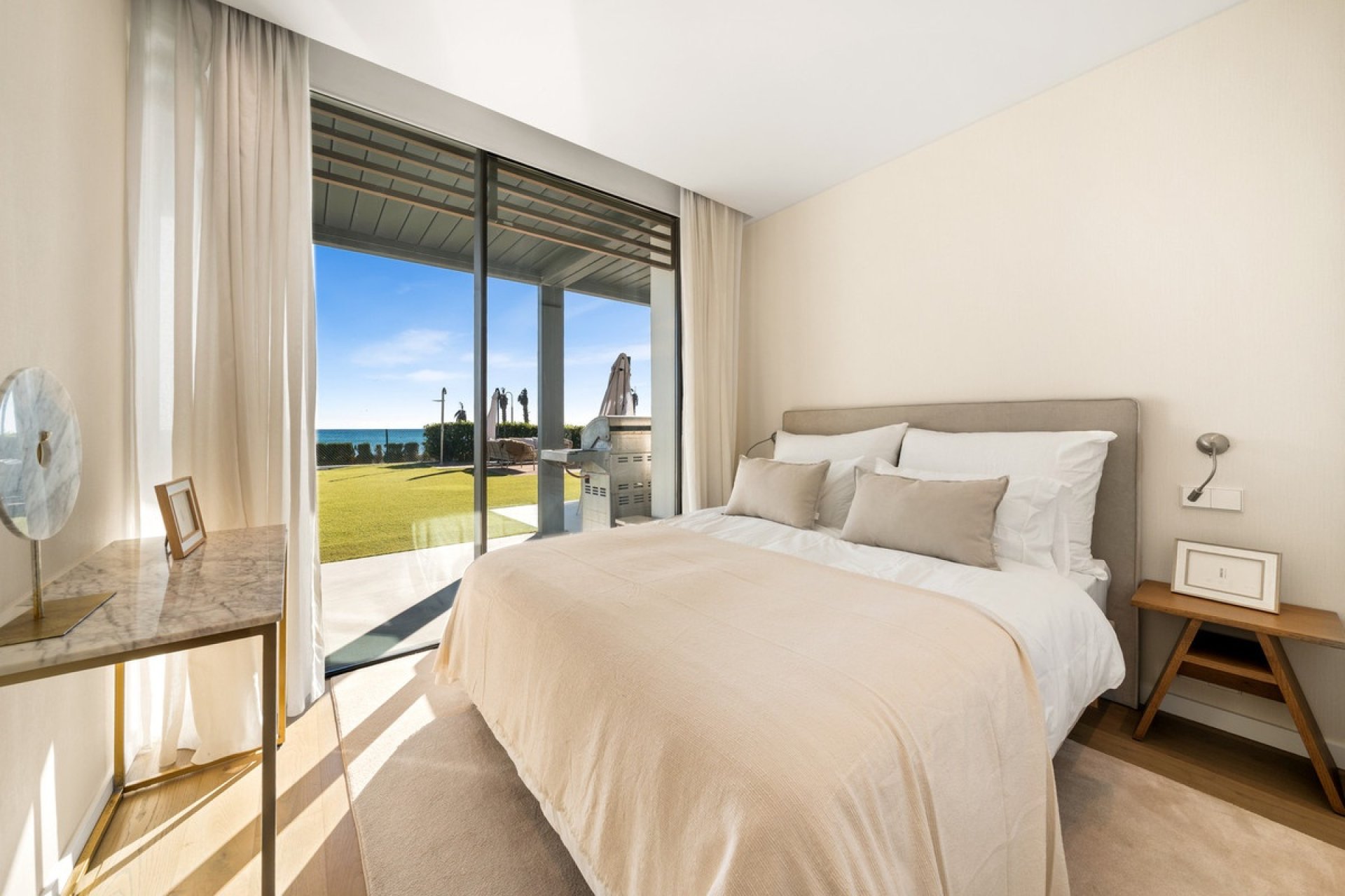 Rynek wtórny - Villa - Estepona - New Golden Mile