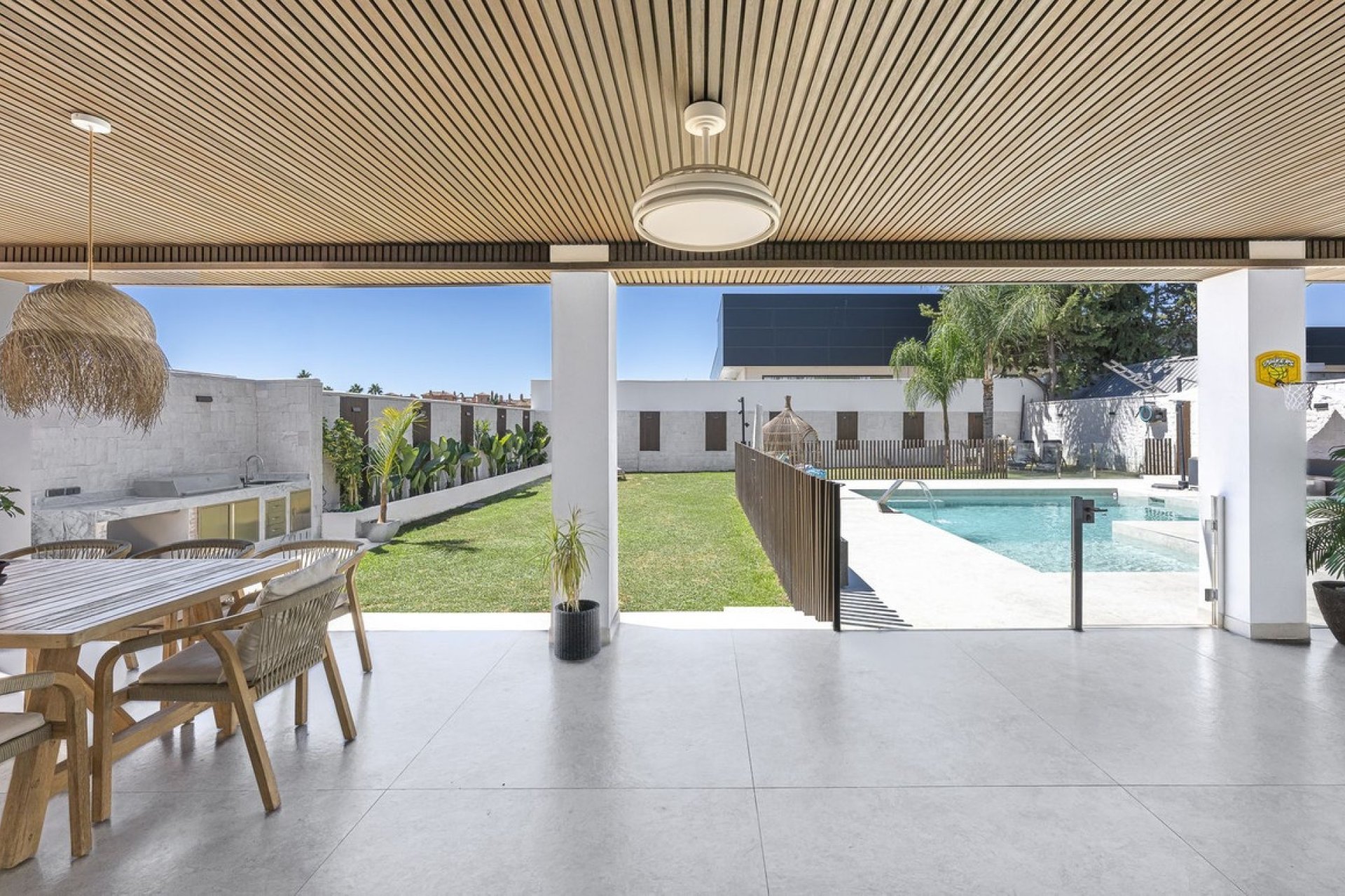 Rynek wtórny - Villa - Estepona - New Golden Mile
