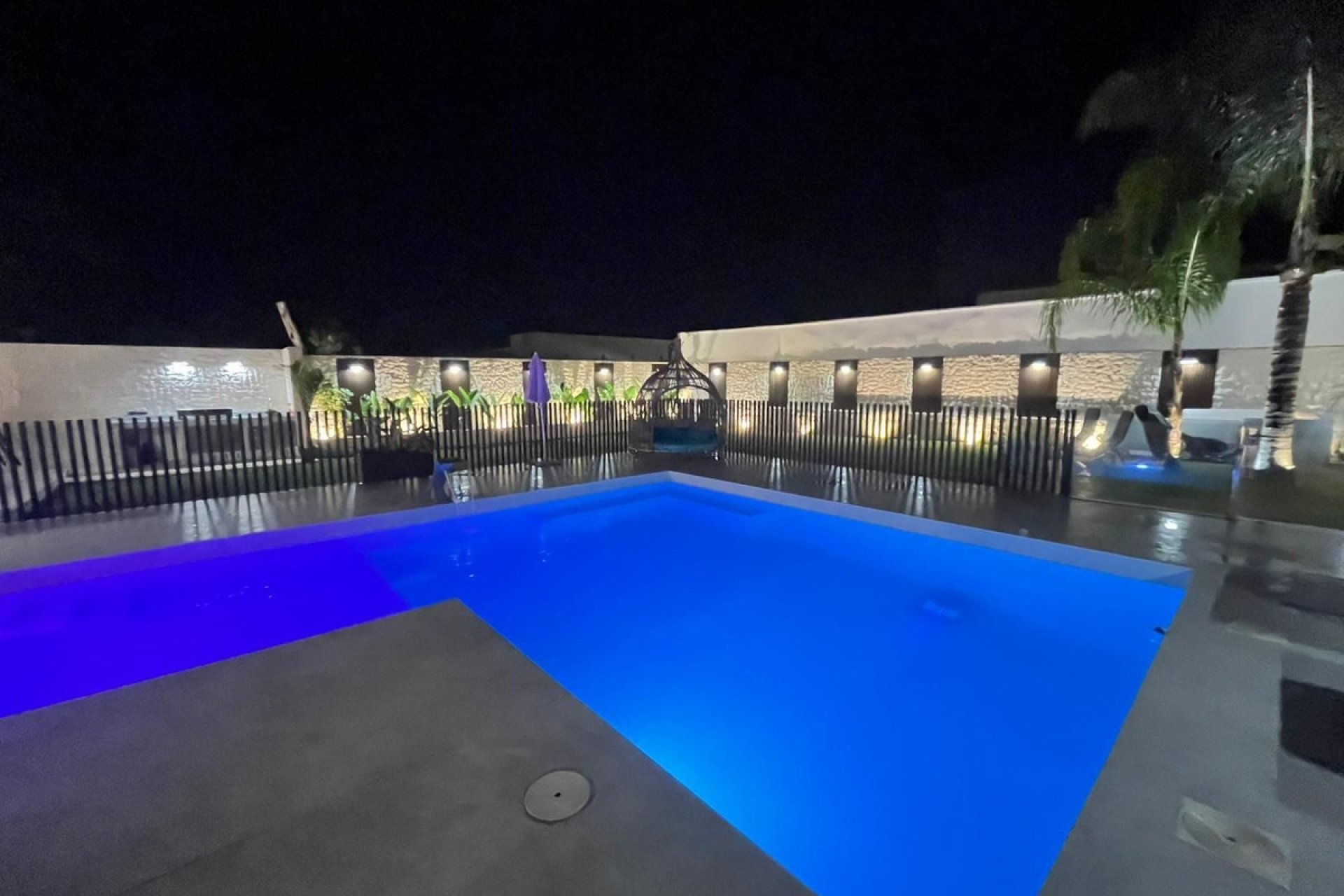 Rynek wtórny - Villa - Estepona - New Golden Mile