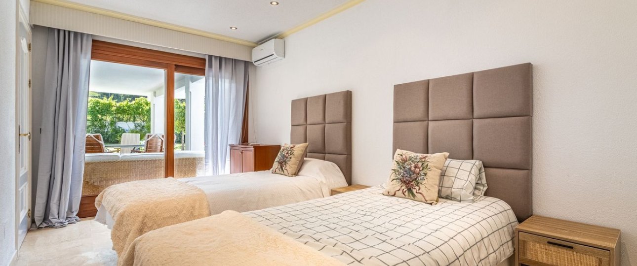 Rynek wtórny - Villa - Estepona - New Golden Mile