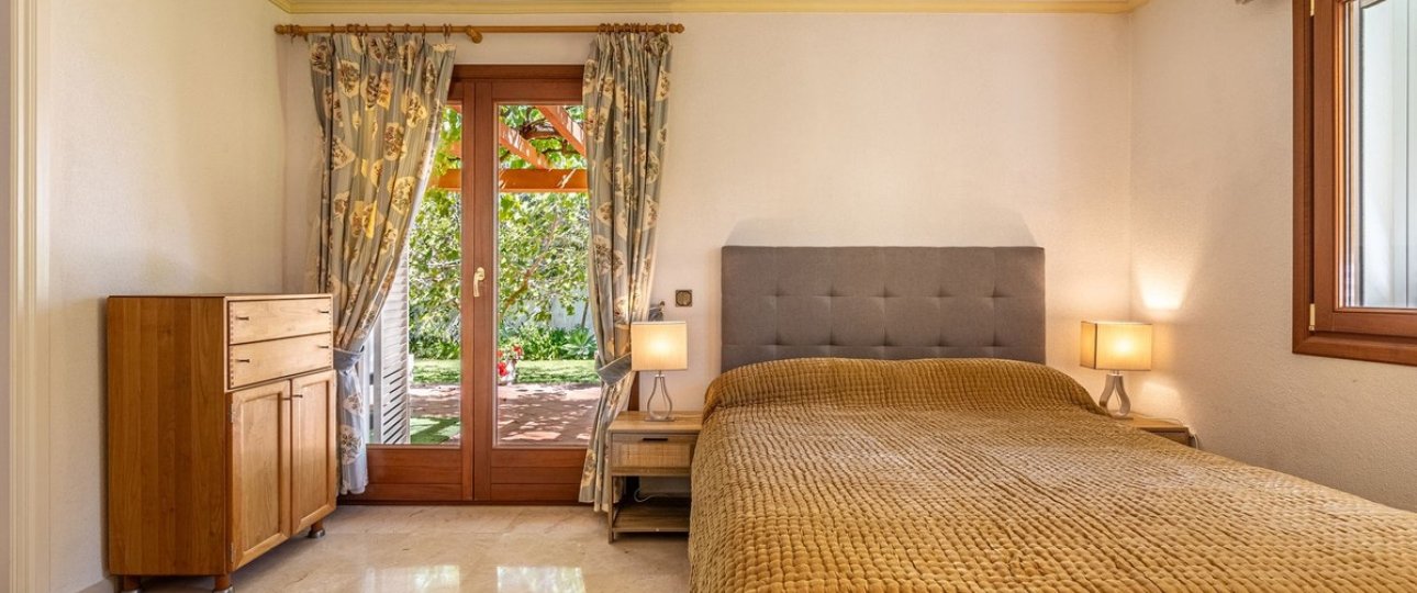 Rynek wtórny - Villa - Estepona - New Golden Mile