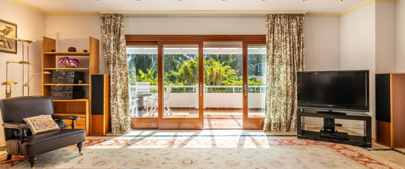 Rynek wtórny - Villa - Estepona - New Golden Mile