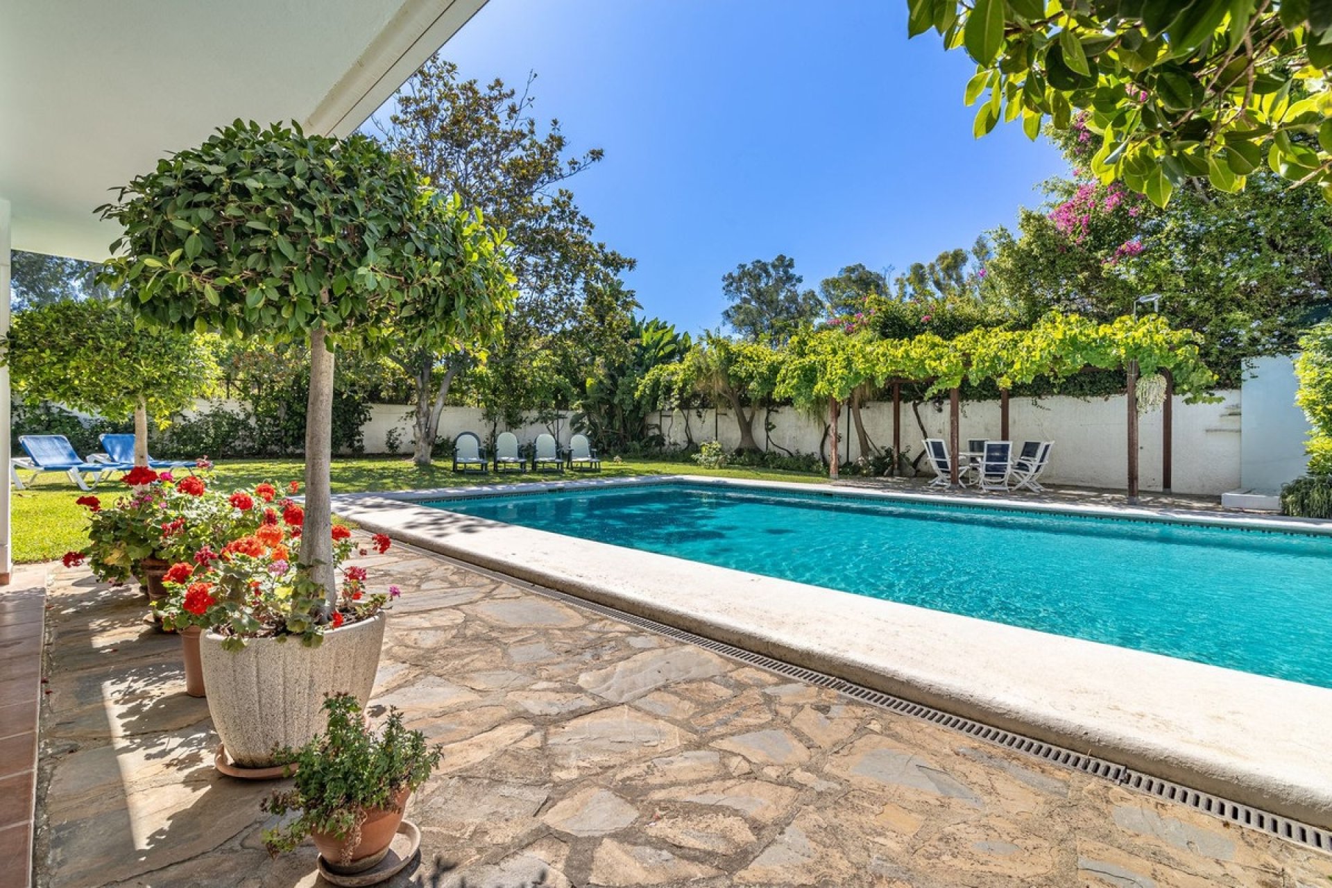 Rynek wtórny - Villa - Estepona - New Golden Mile