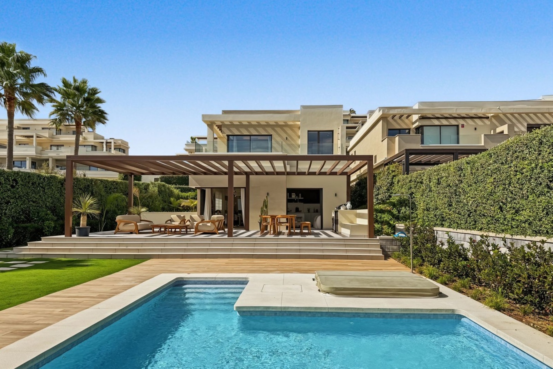 Rynek wtórny - Villa - Estepona - New Golden Mile