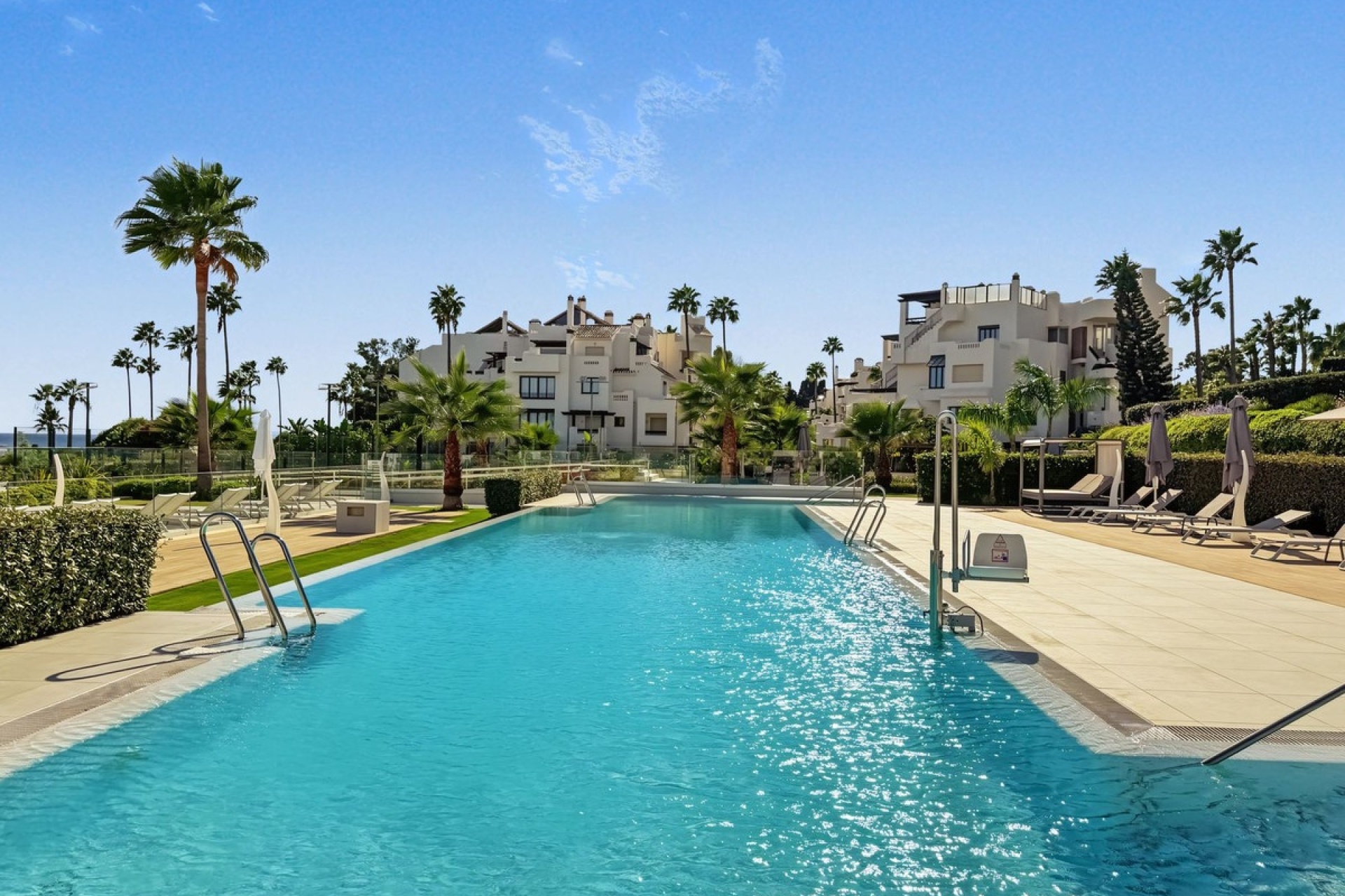 Rynek wtórny - Villa - Estepona - New Golden Mile