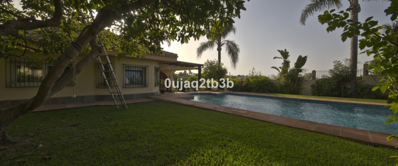Rynek wtórny - Villa - Estepona - New Golden Mile
