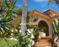 Rynek wtórny - Villa - Estepona - New Golden Mile