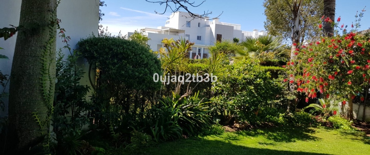 Rynek wtórny - Villa - Estepona - New Golden Mile