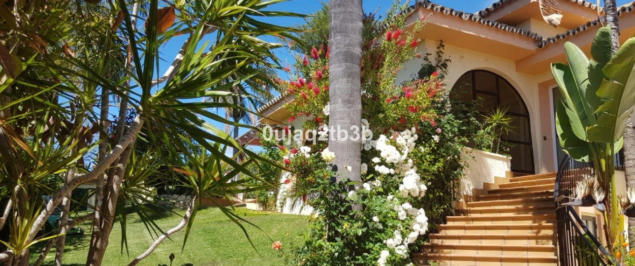 Rynek wtórny - Villa - Estepona - New Golden Mile