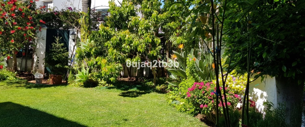 Rynek wtórny - Villa - Estepona - New Golden Mile