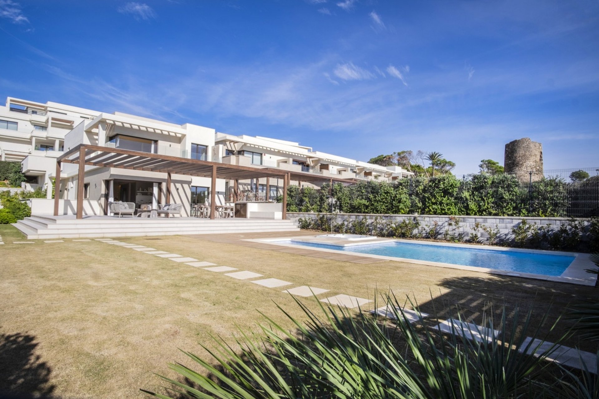 Rynek wtórny - Villa - Estepona - New Golden Mile